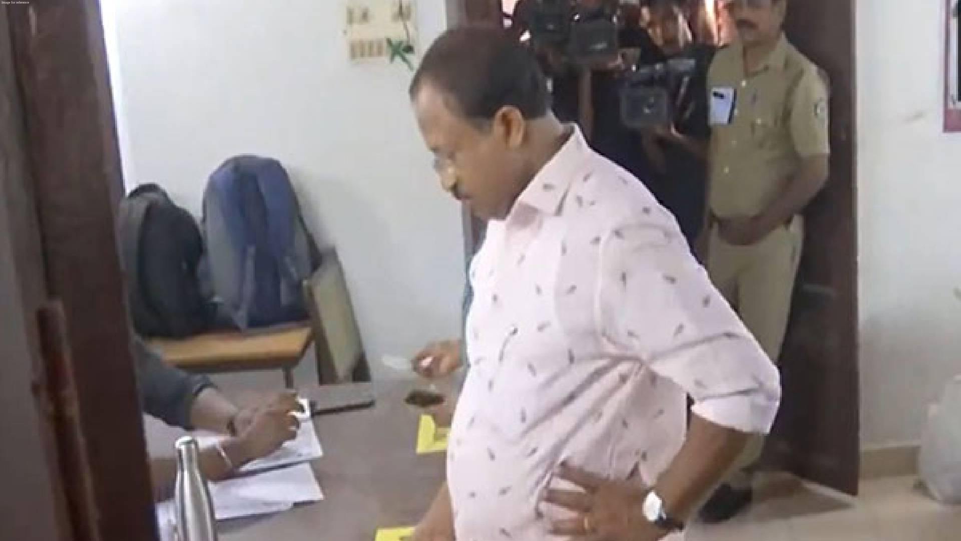 Lok Sabha elections: Union Minister V Muraleedharan casts vote in Thiruvananthapuram